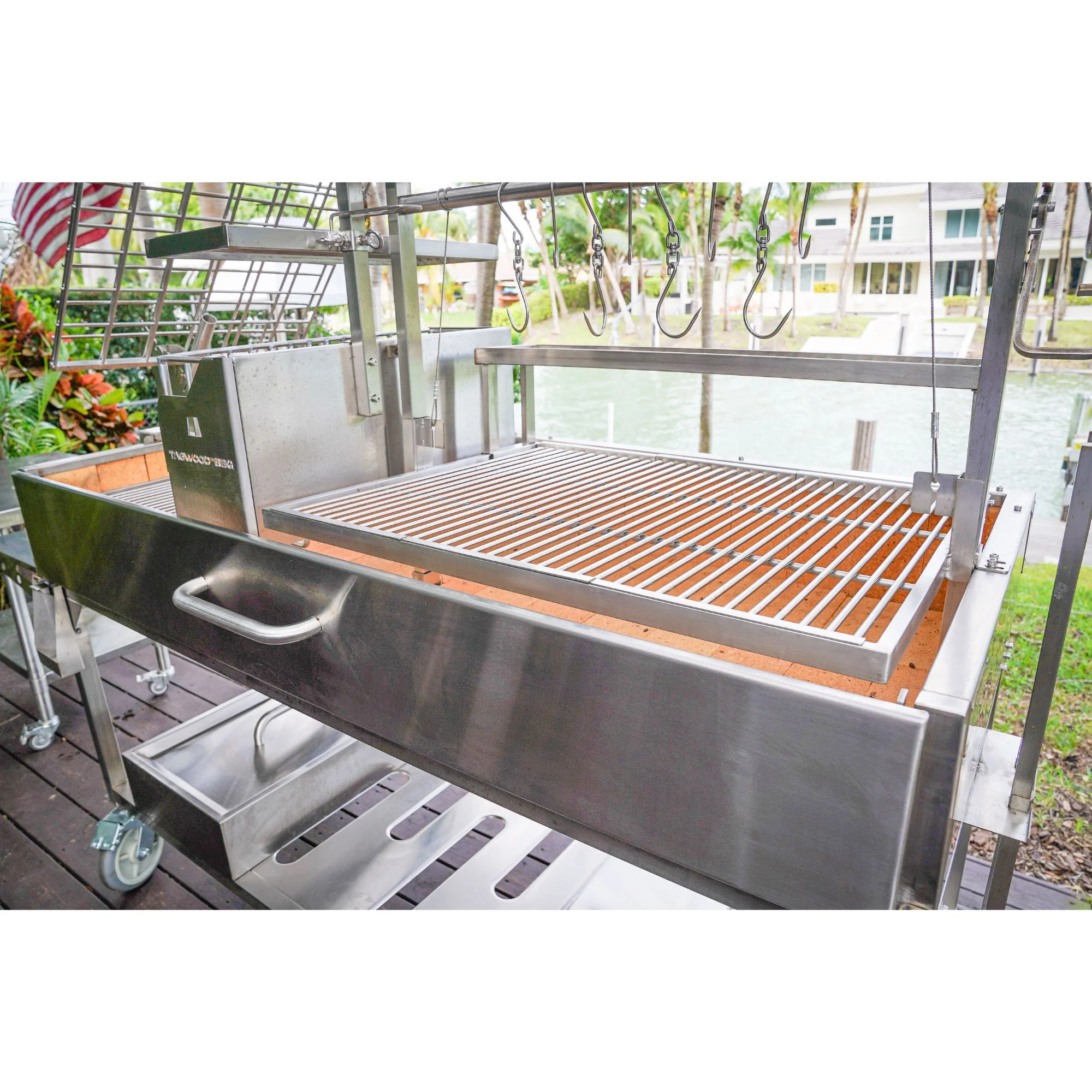 Tagwood BBQ26SS Argentine Wood Fire & Charcoal Freestanding Grill - Image 6