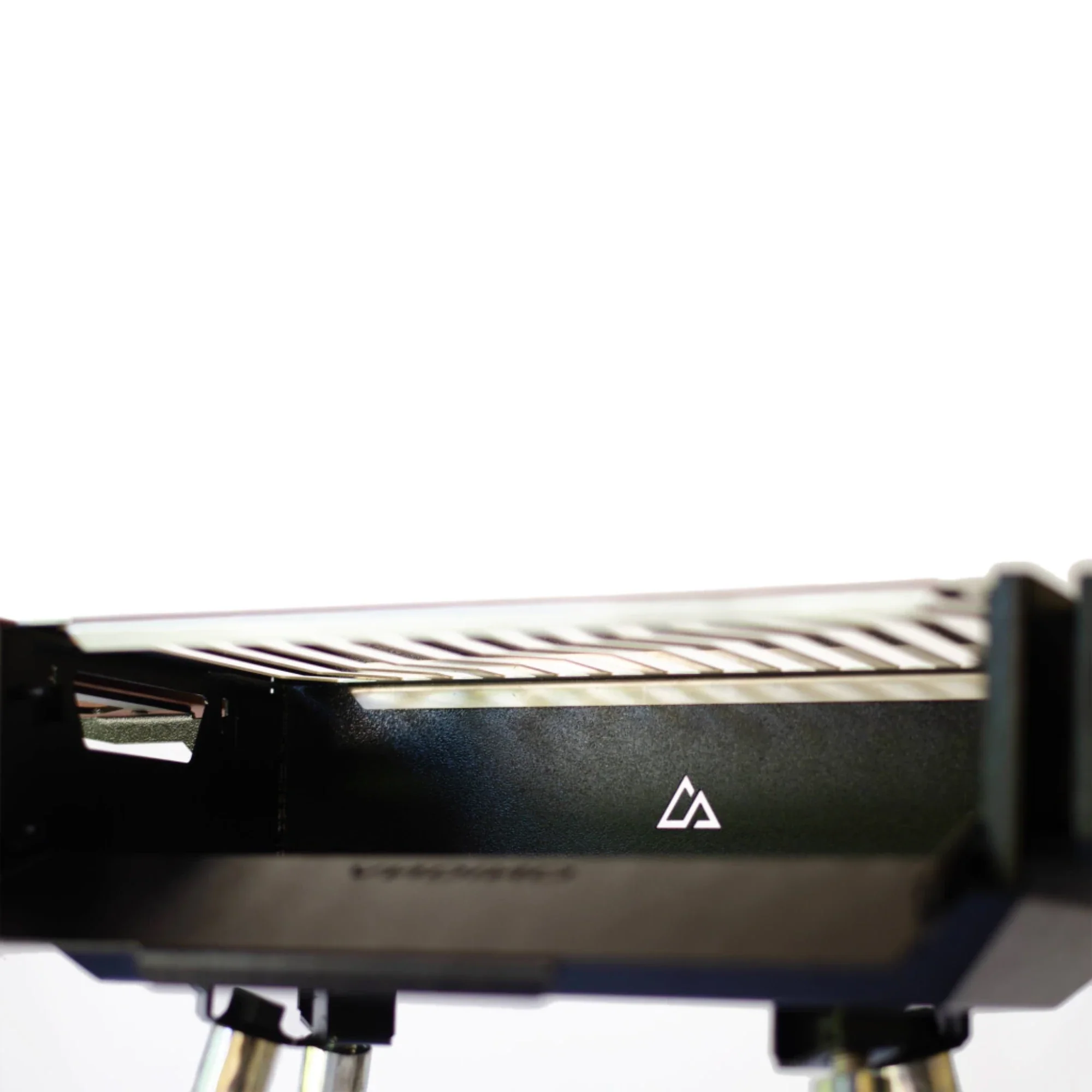 Andino Yanu Freestanding Portable Charcoal Grill - Image 2