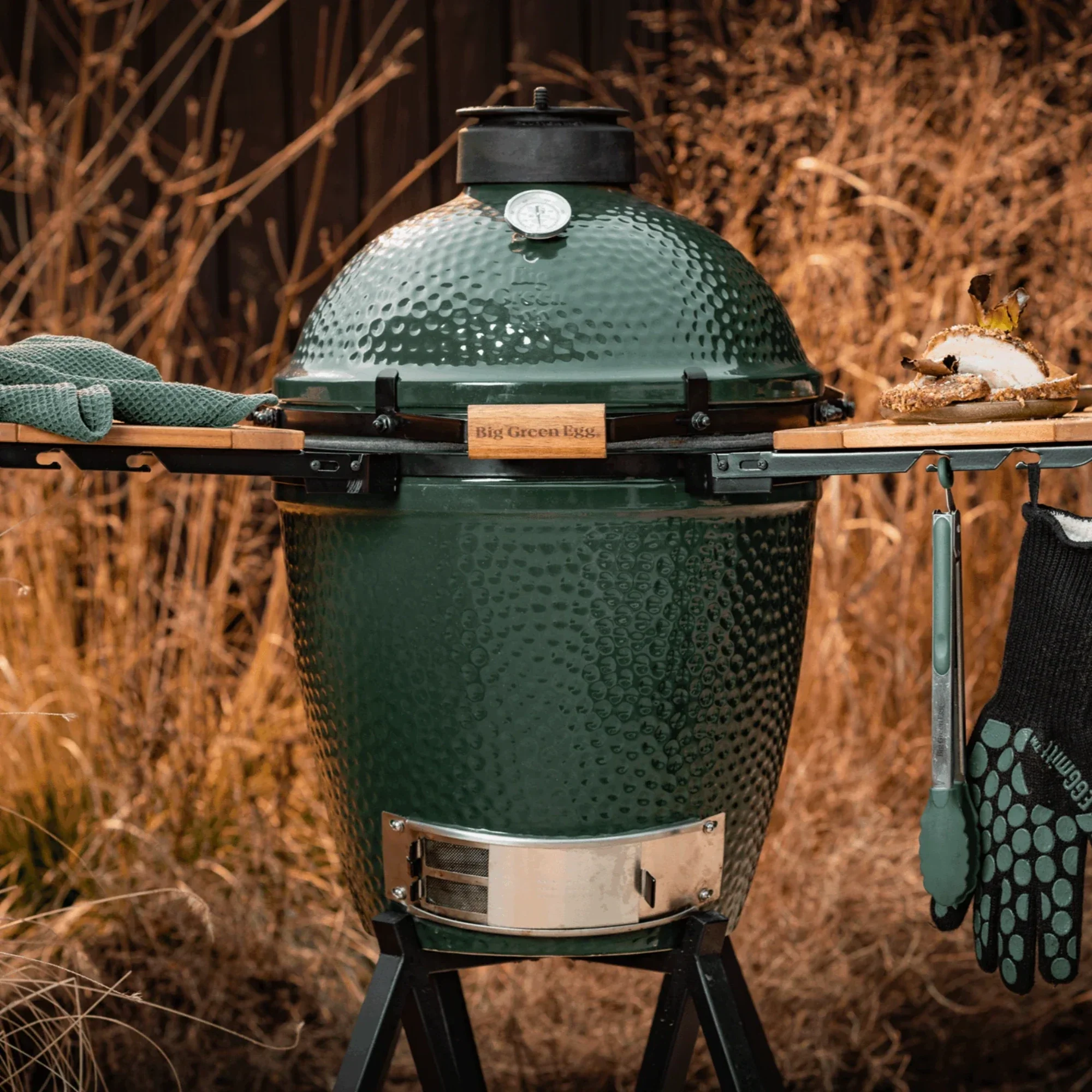 Big Green Egg Large Charcoal Grill in an intEGGrated Nest+Handler With Mates Package - Image 6