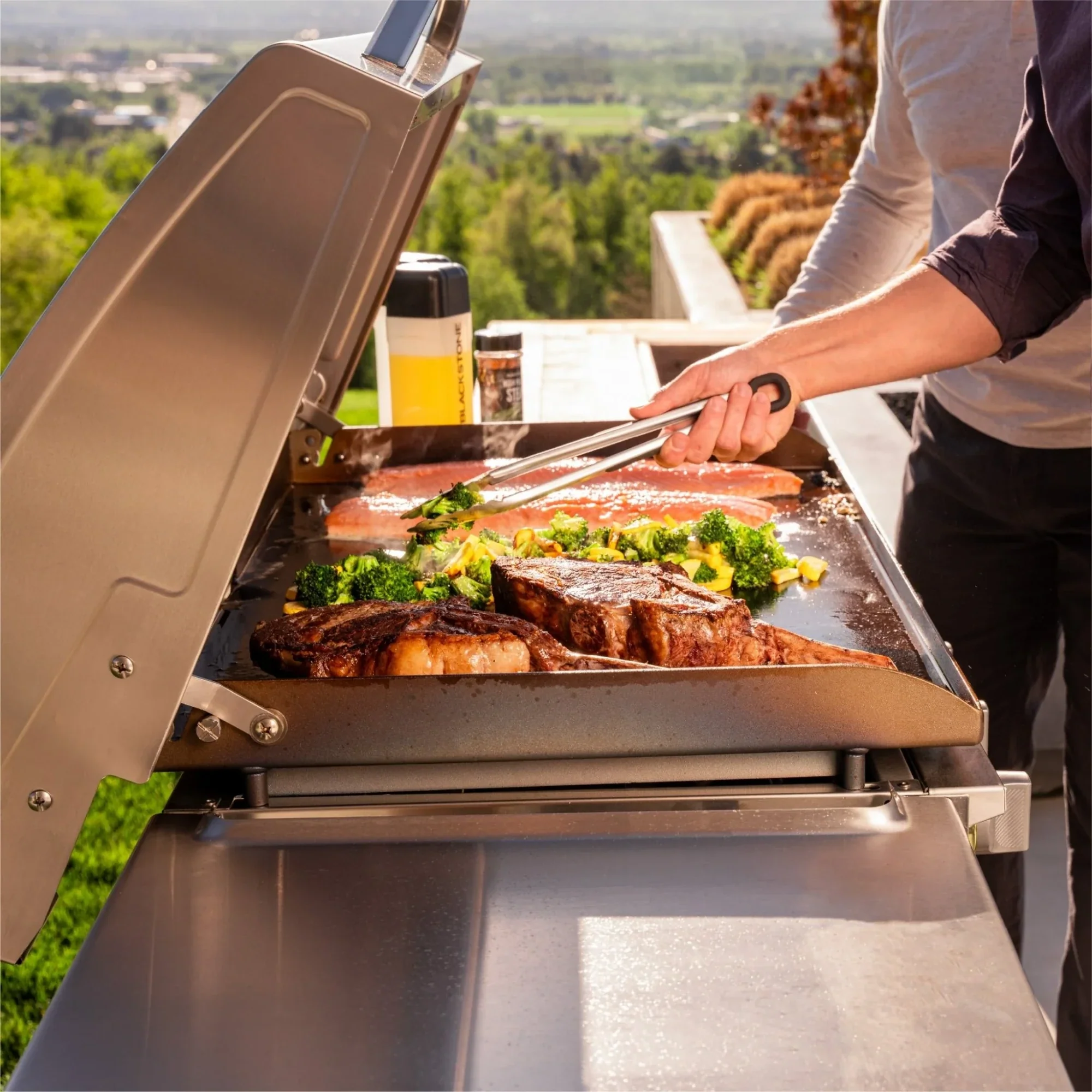 Blackstone 36-Inch Propane Griddle with Cabinet - Image 7