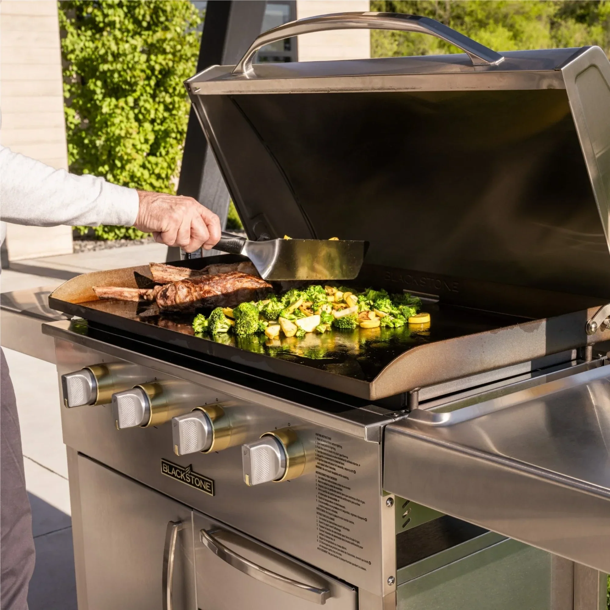 Blackstone 36-Inch Propane Griddle with Cabinet - Image 8