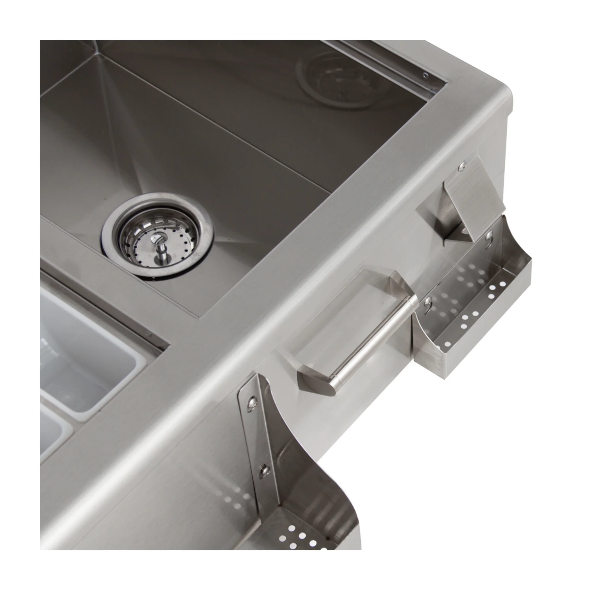 Blaze 30-Inch Beverage Center With Sink & Ice Bin Cooler - Image 7
