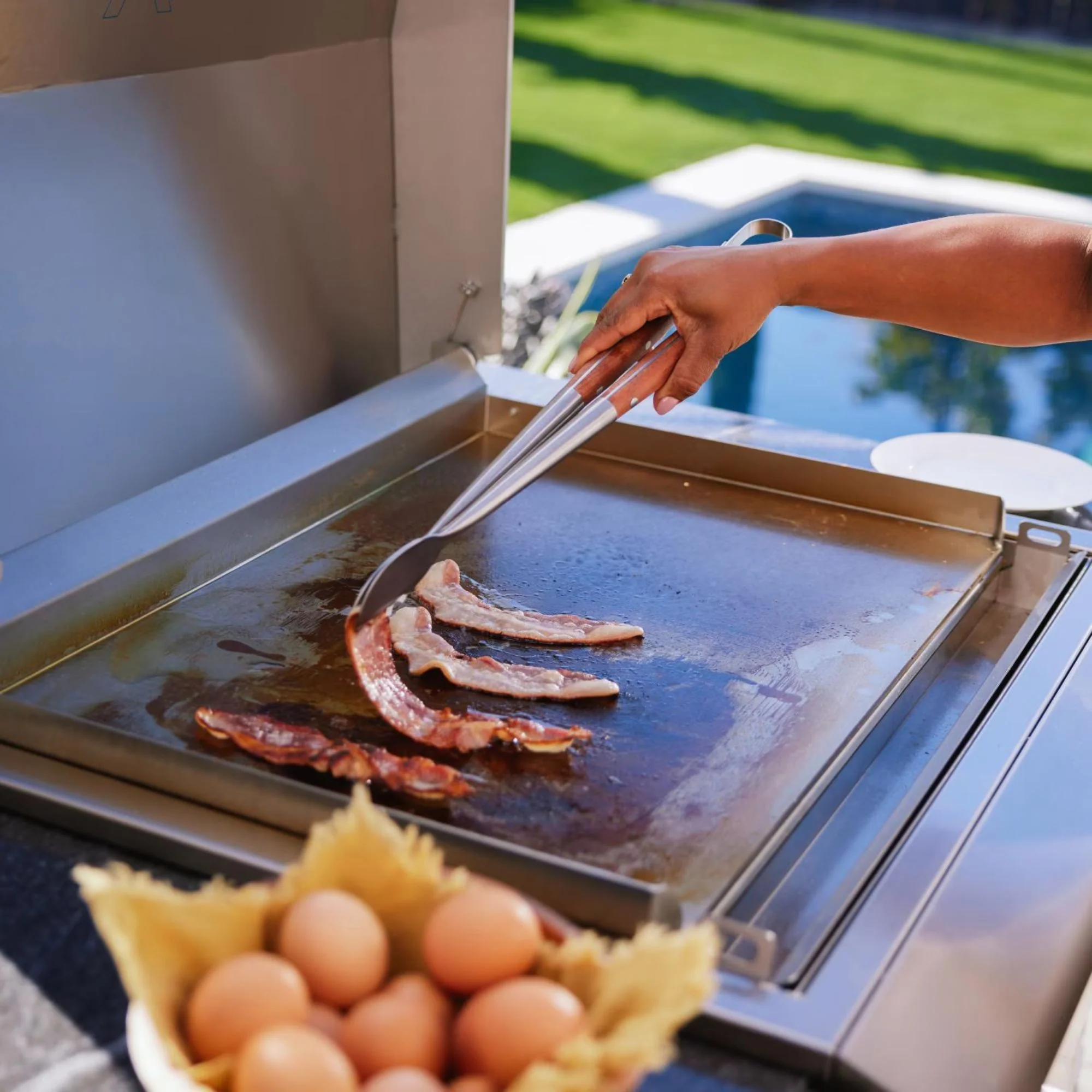 Blaze LTE+ 30-Inch Built-in Gas Griddle w/ Lift-Assist Hood - Image 5