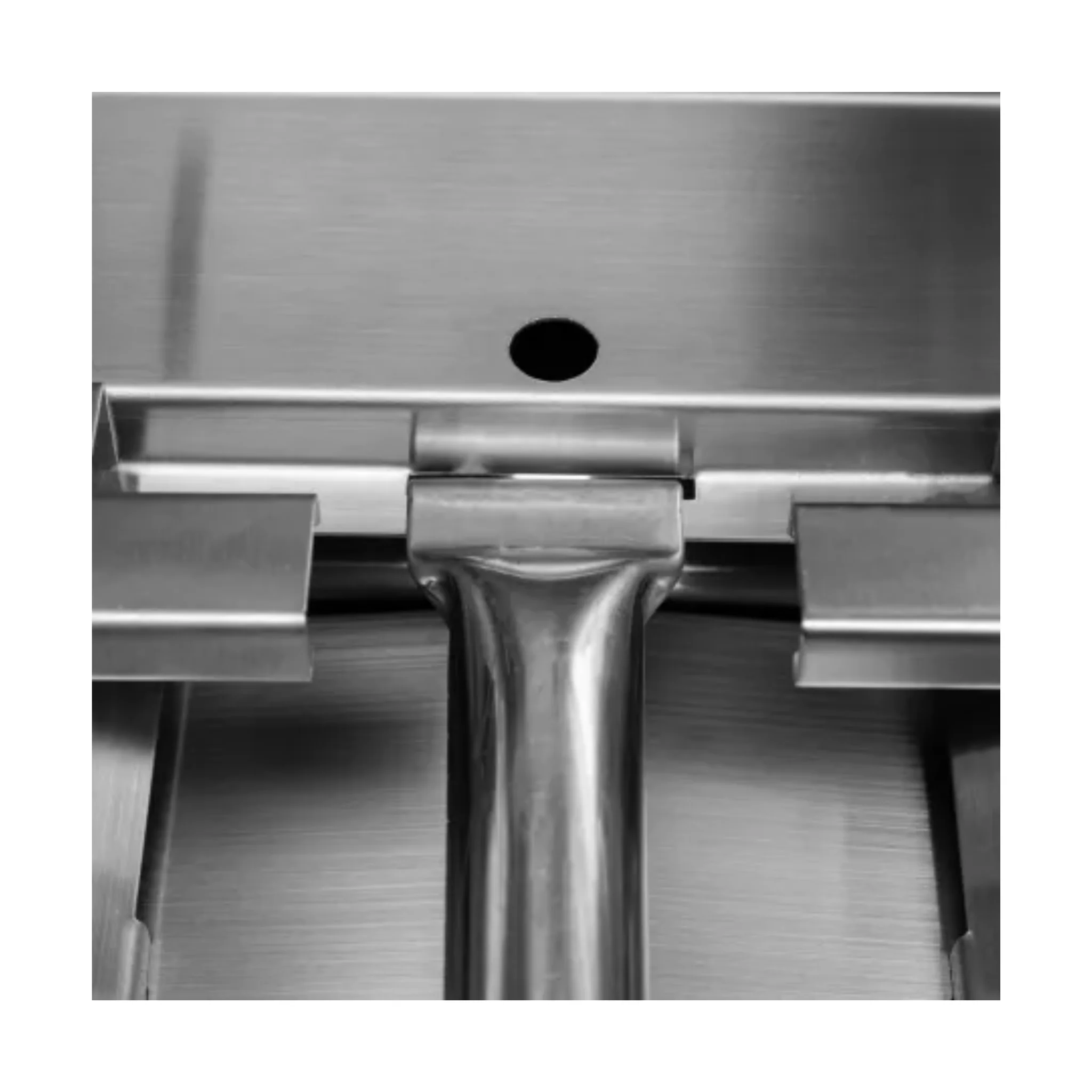 Blaze Prelude LBM 25-Inch 3-Burner Gas Built-In Grill - Image 4