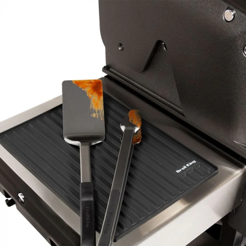 Broil King 60007 Silicone Side Shelf Mat for Regal Pellet Grill - Image 3