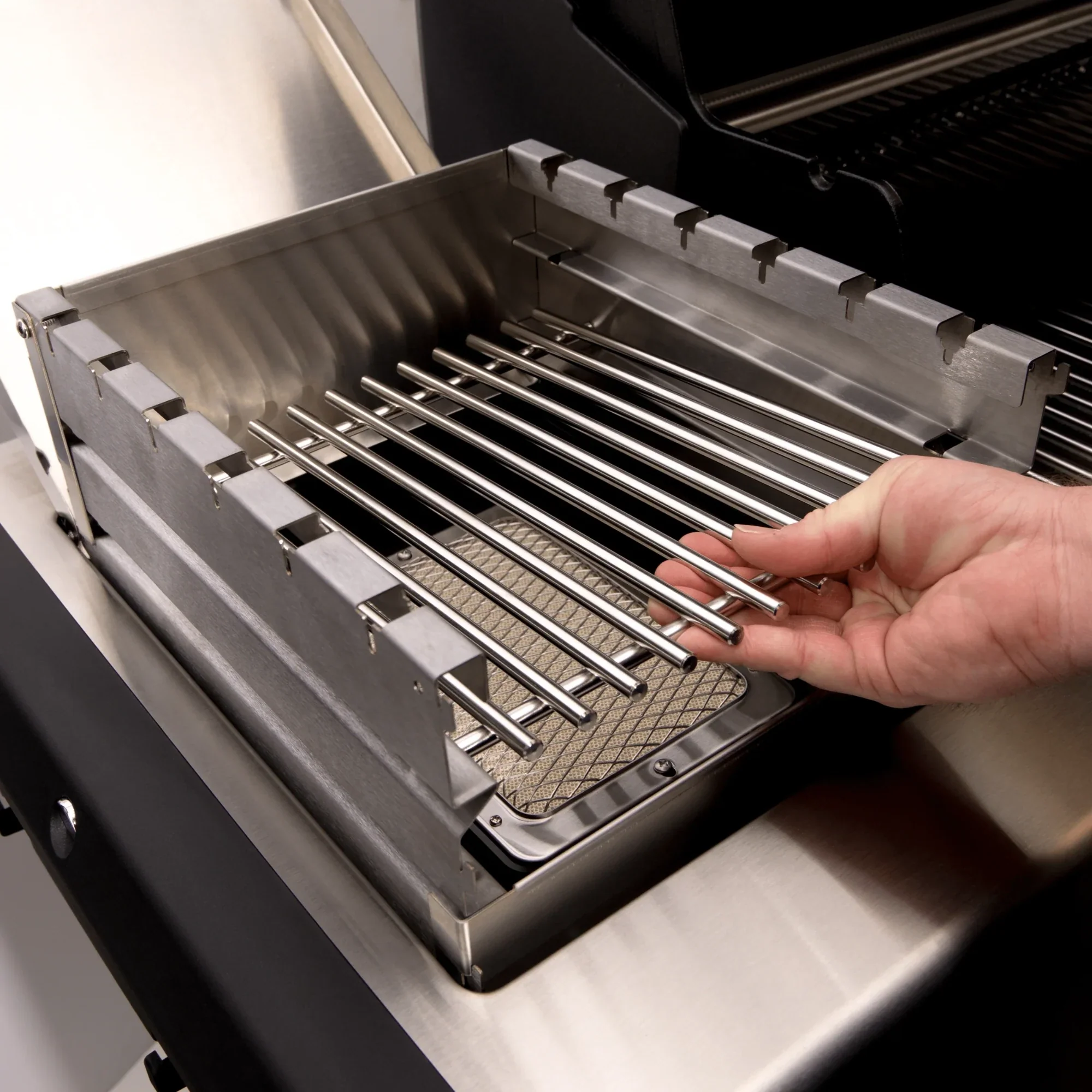 Broil King IR Side Burner Wind Shield - Image 6