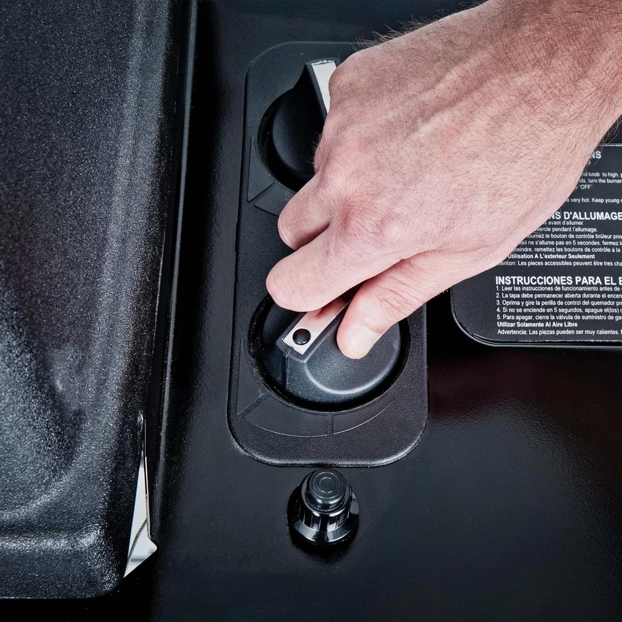 Broil King Porta Chef AT220 2 Burner Portable Gas Grill - Image 10