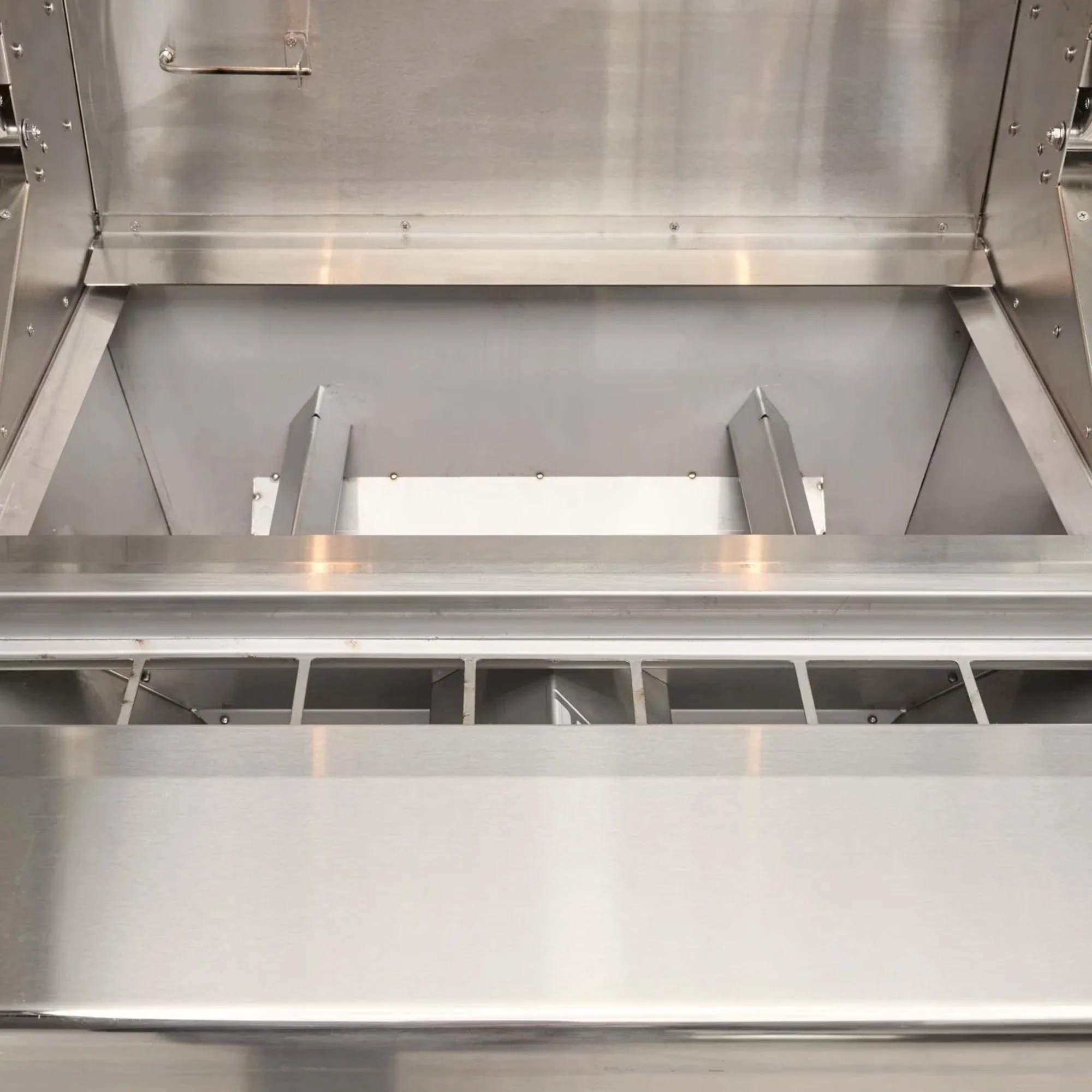 Coyote 36-Inch Freestanding Pellet Grill - Image 8