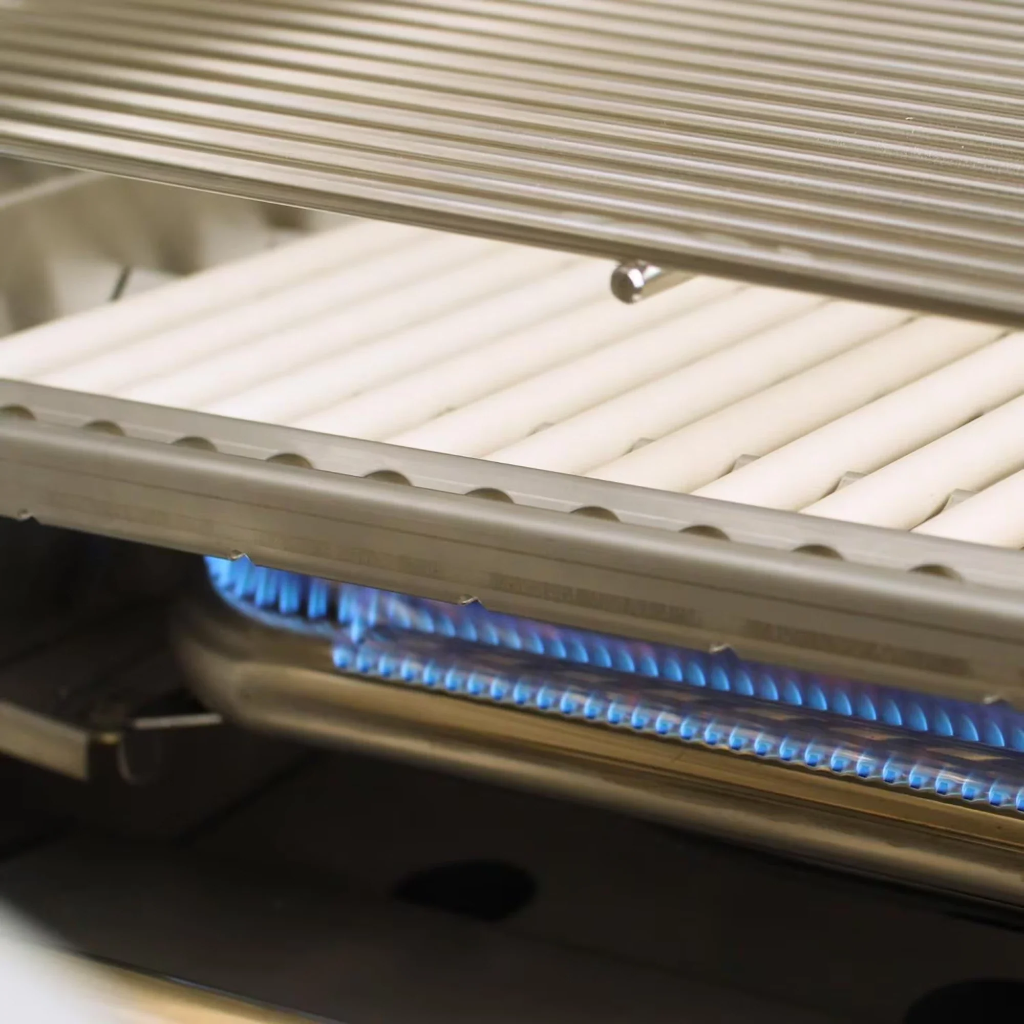 DCS Series 9 48-Inch Built-In Gas Grill w/ Rotisserie - Image 5