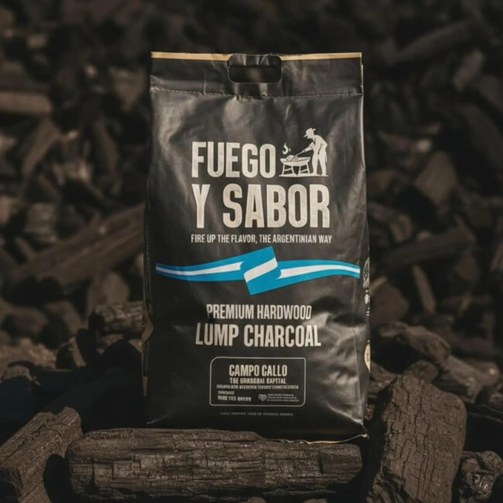 Fuego Y Sabor Premium Harwood Lump Charcoal, 17.6 lbs - Image 2