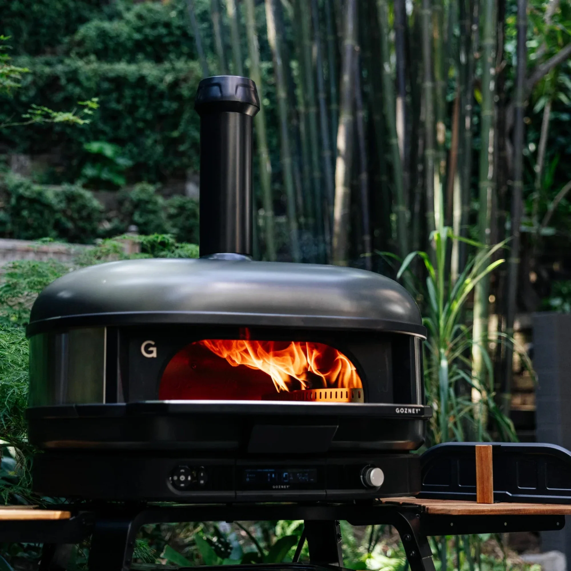 Gozney Dome XL Gen 2 Off-Black Dual Fuel Built-In Outdoor Pizza Oven - Image 8