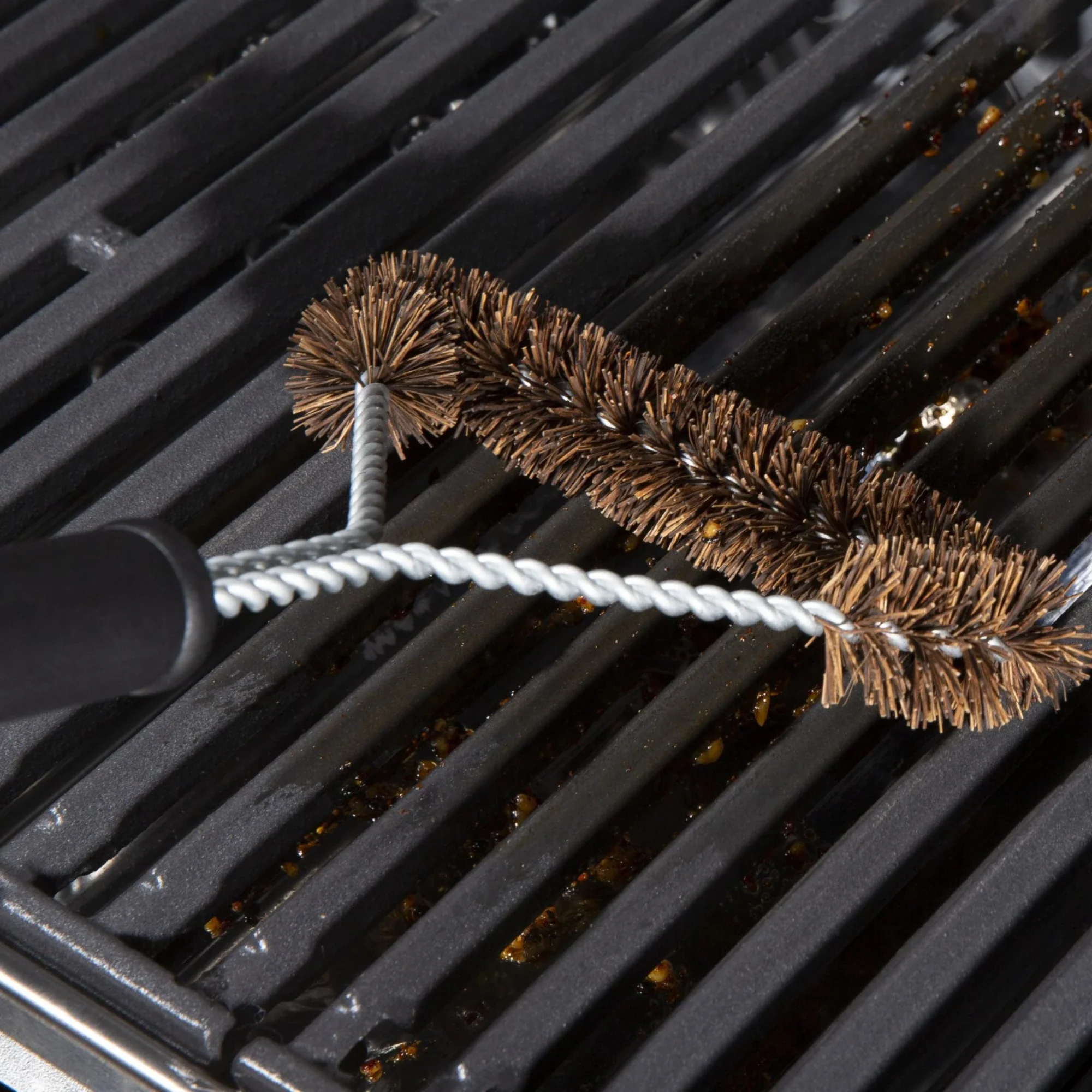 GrillPro Extra Wide Palmyra Grill Brush - Image 3