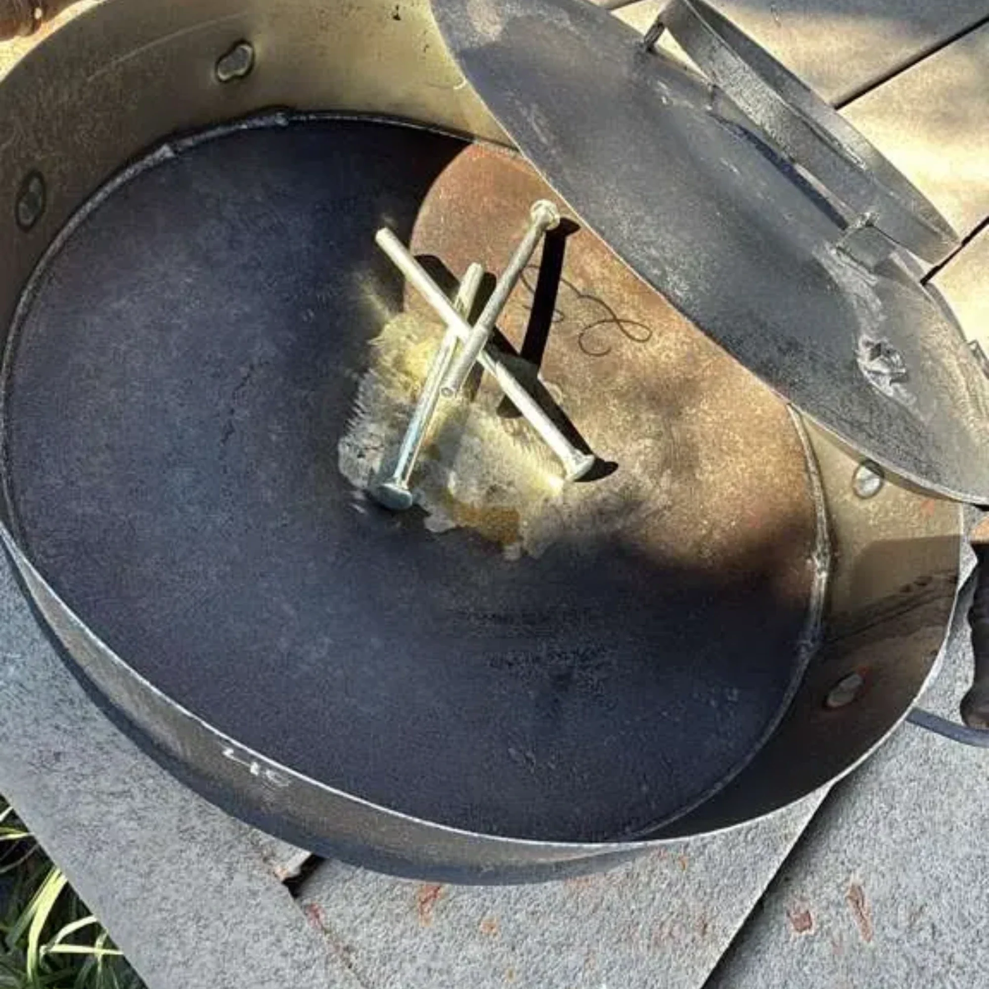 GW Store BBQ Plow Disc w/ Lid - Image 2