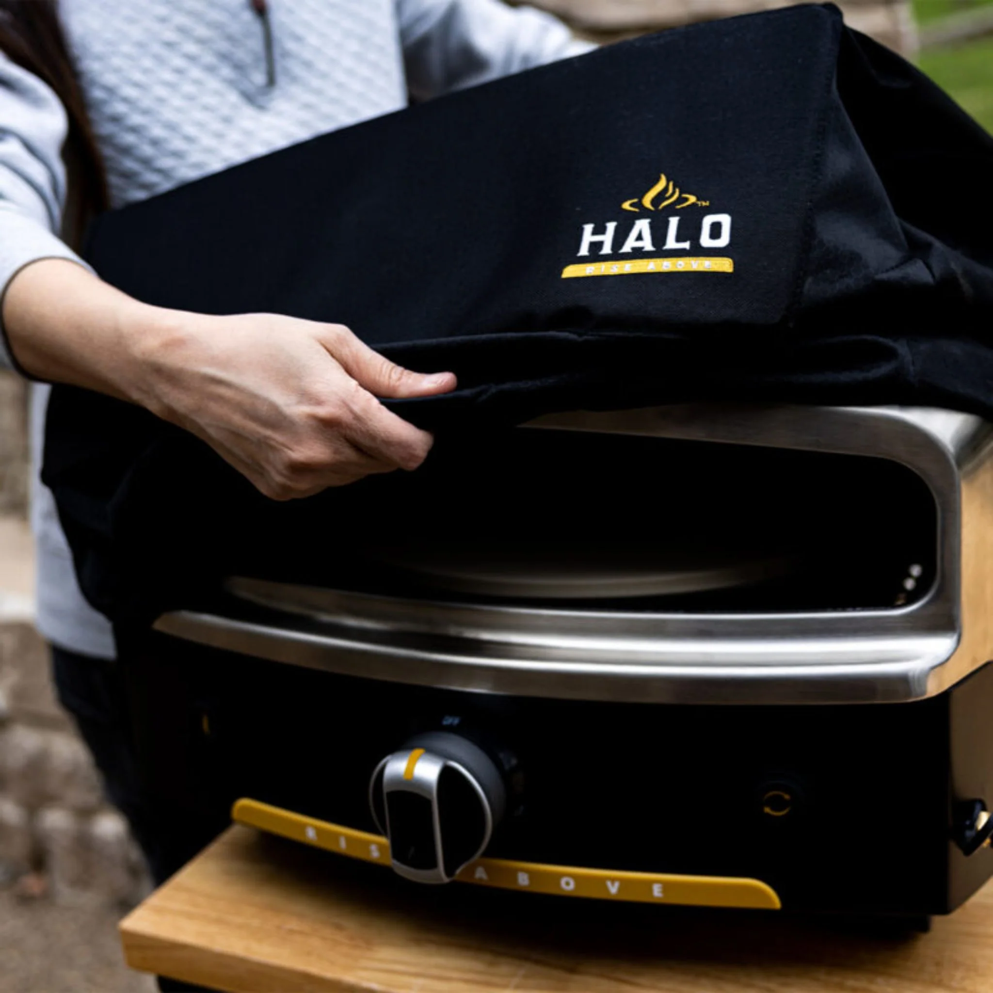 Halo HZ-5004 Versa 16 Pizza Oven Cover - Image 4