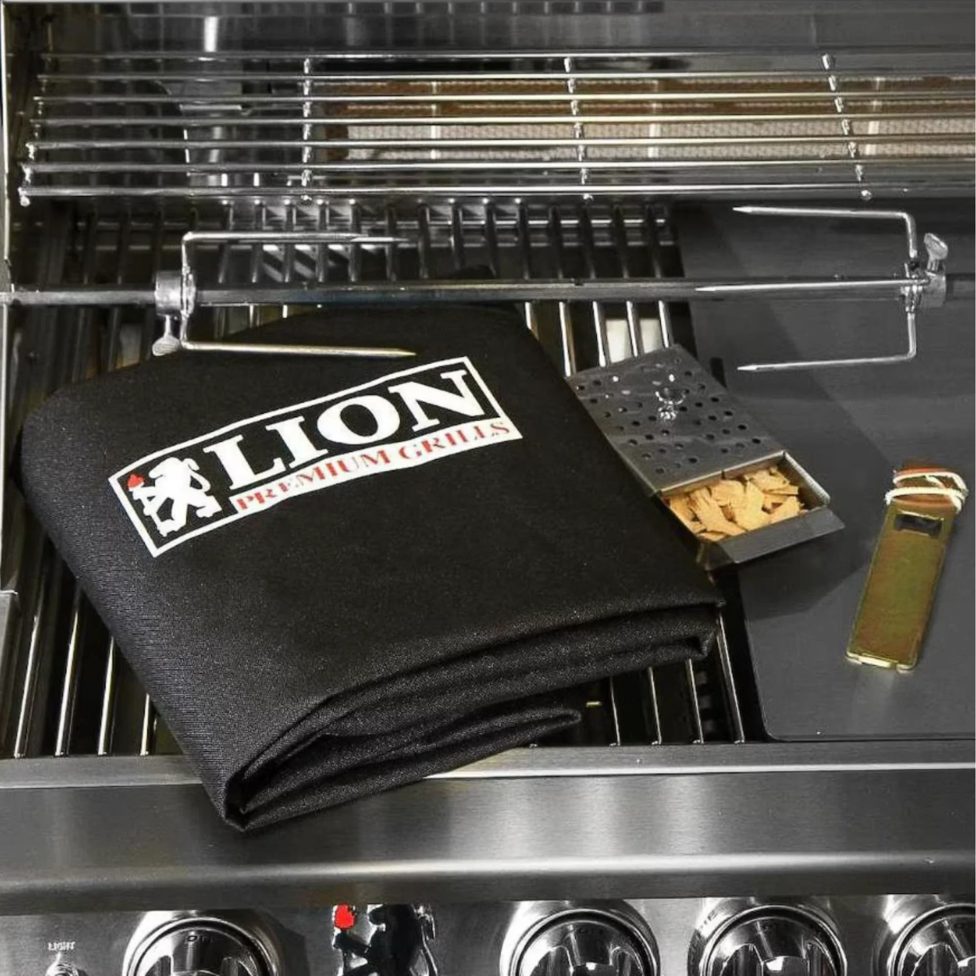 Lion L90000 40-Inch 5-Burner Stainless Steel Built-In Propane Gas Grill - Image 6