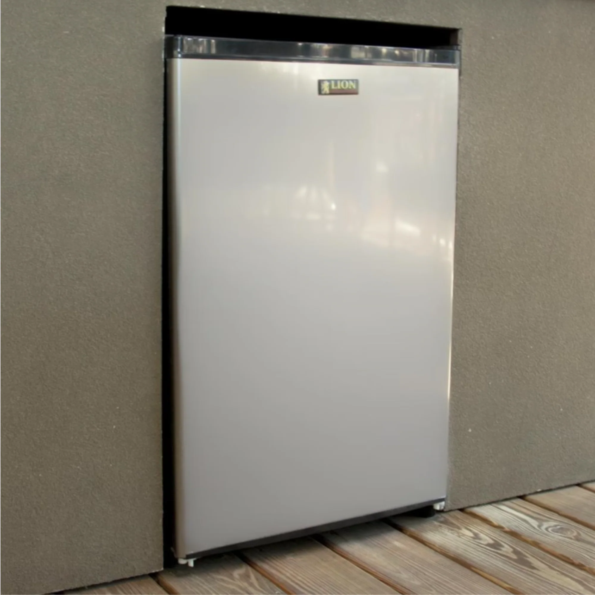 Lion Premium Grills Refrigerator 4.5 Cu. Ft. Stainless Steel Front Door - Image 4