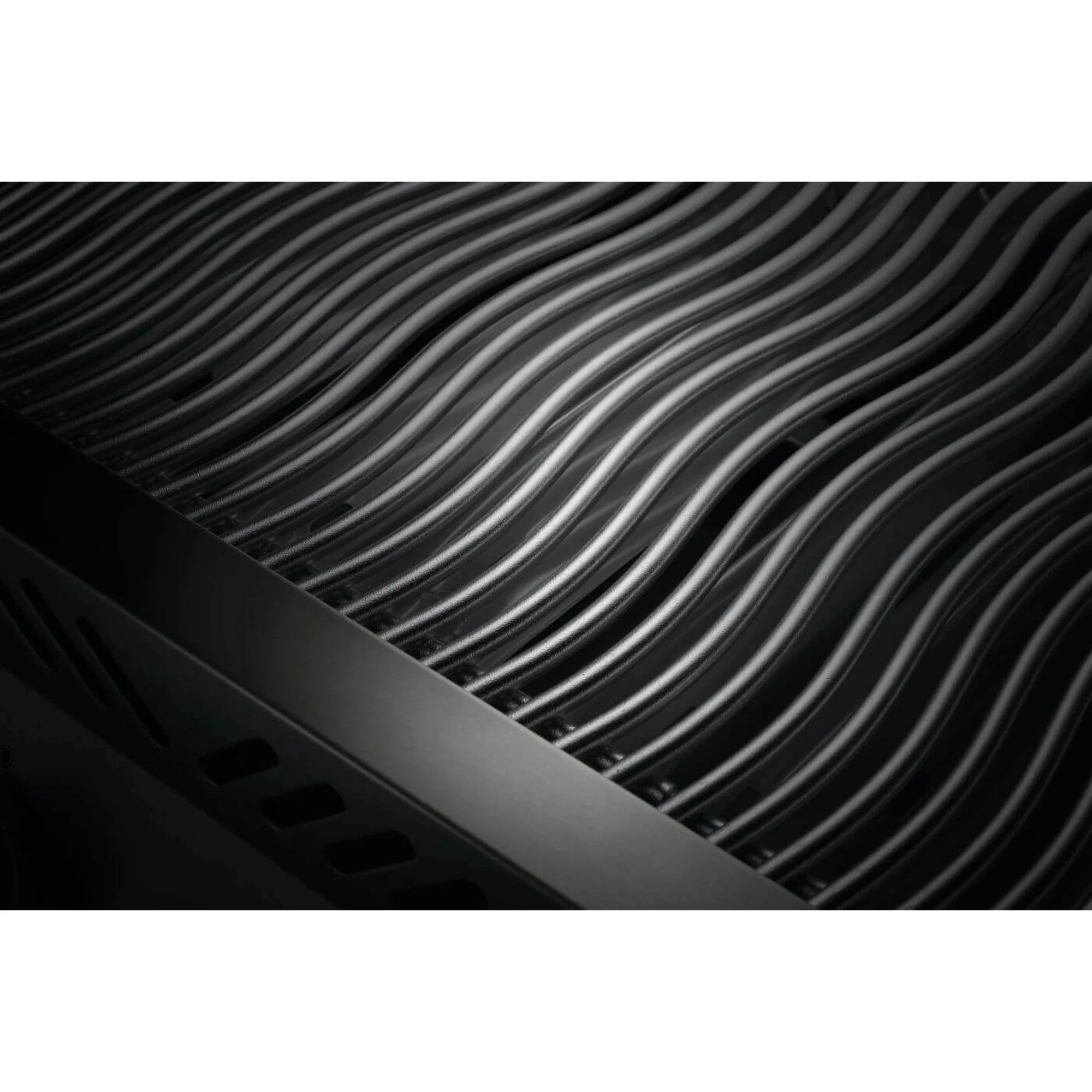 Napoleon Matte Black Built-in 700 Series 32-Inch RB Gas Grill w/ infrared Rear Burner - Image 4
