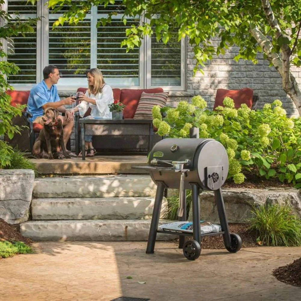 Broil King Regal 400 Freestanding Charcoal Grill - Image 6