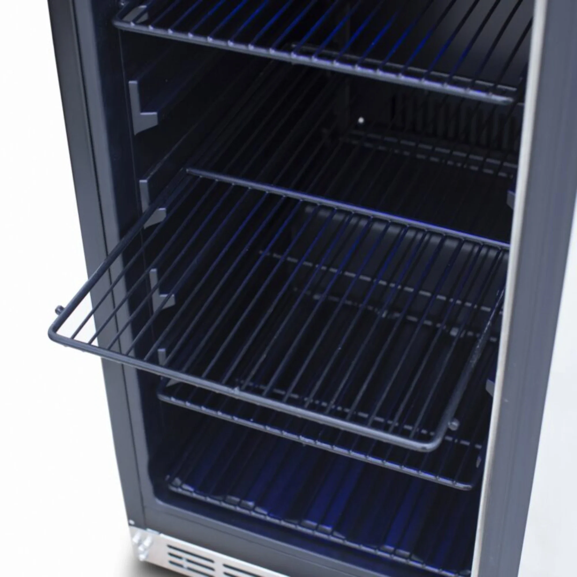 Summerset 15-Inch 3.2 Cu Outdoor Rated Refrigerator w/ Glass Door - Image 6