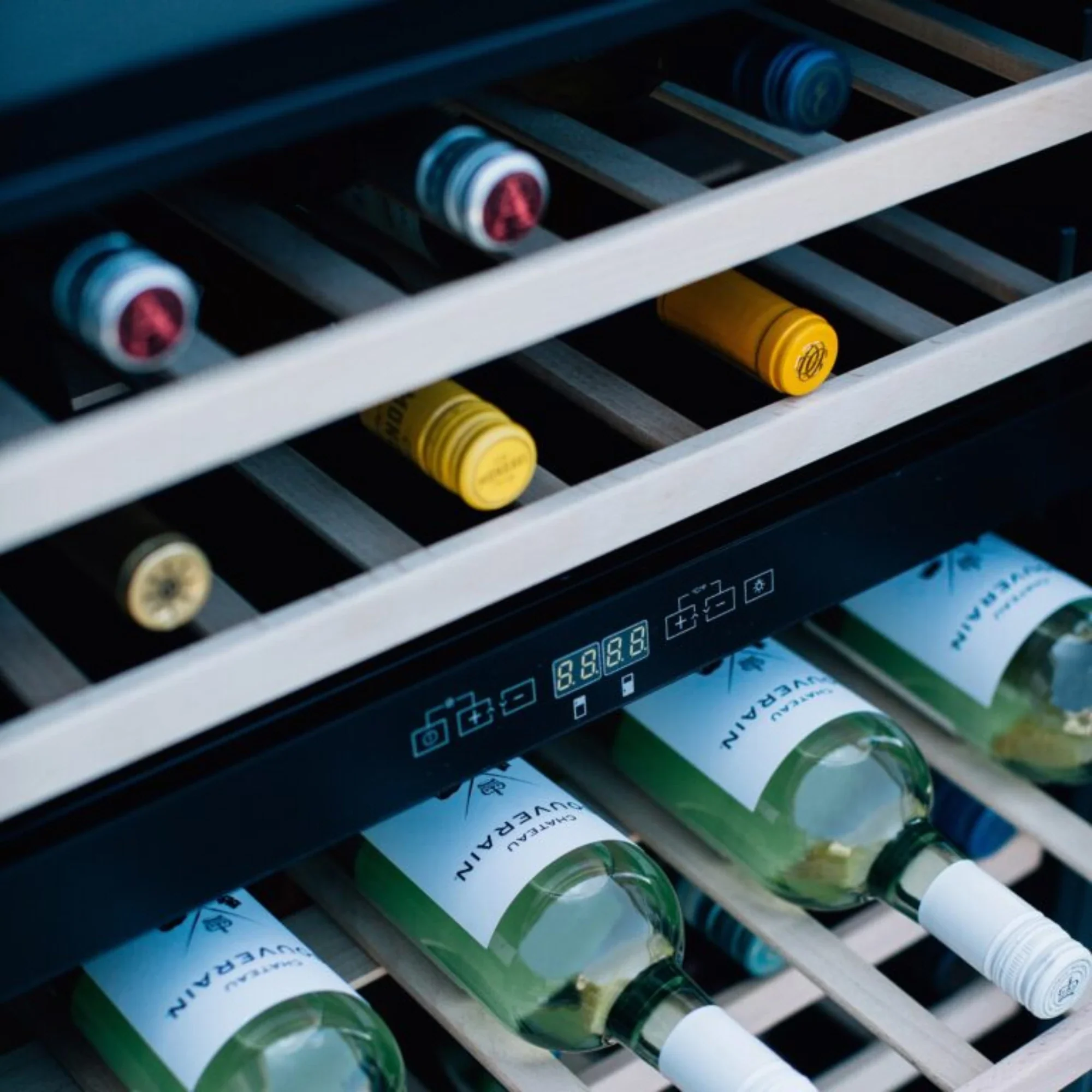 Summerset 24-Inch 5.3 Cu. Outdoor Dual Zone Wine Cooler - Image 6