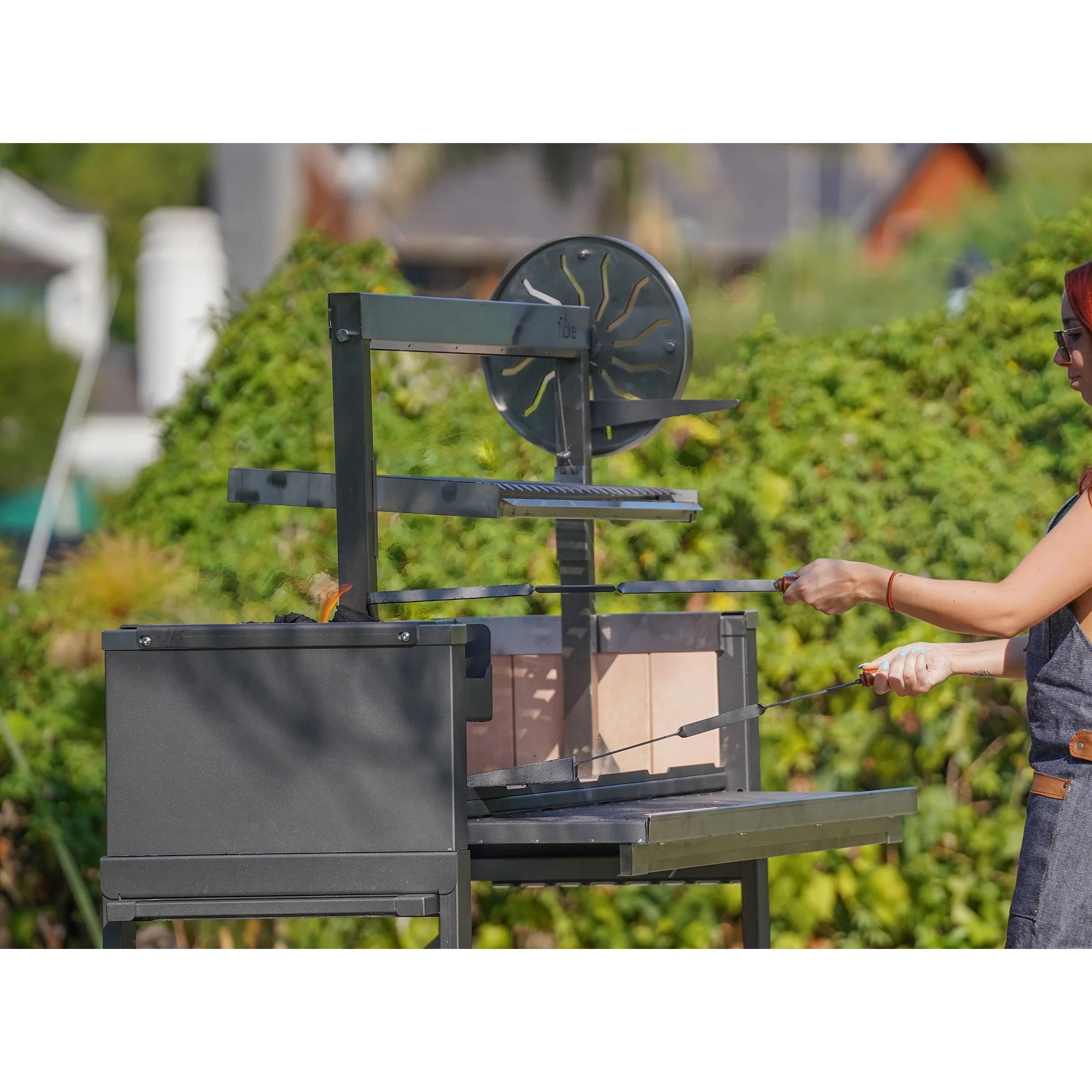 Nuke Puma Freestanding Argentine Charcoal Grill with Santa Maria System - Image 4