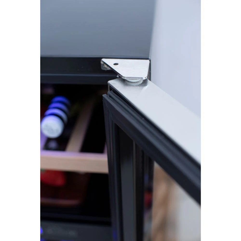 TrueFlame AMD-RFR-15W Outdoor Rated 15" Wine Cooler - Image 4
