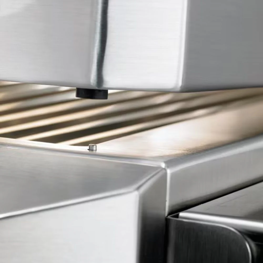 Twin Eagles 36" Gas Built-In Grill - Image 3