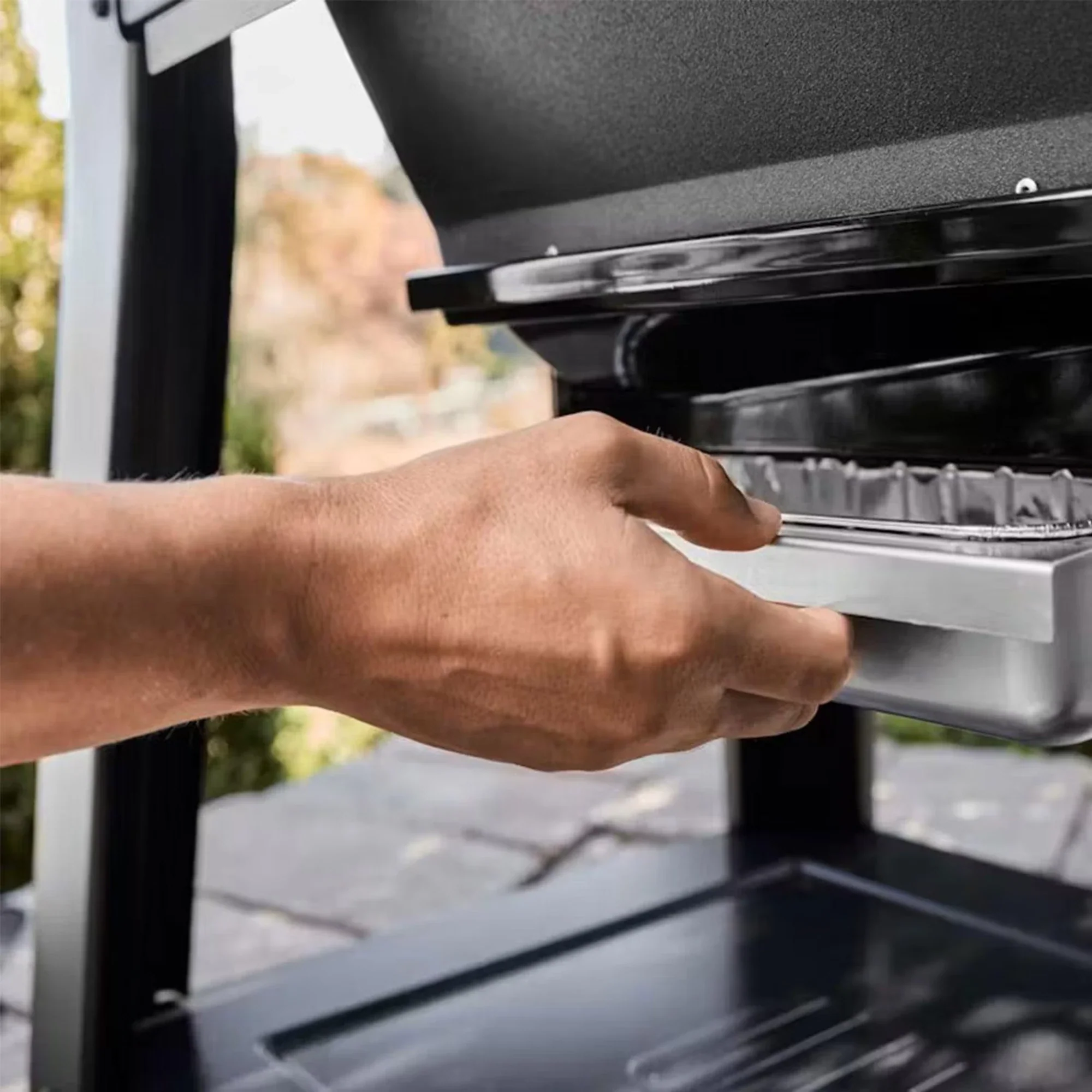 Weber Searwood XL 600 Freestanding Pellet Grill Porcelain Coated Steel - Image 10