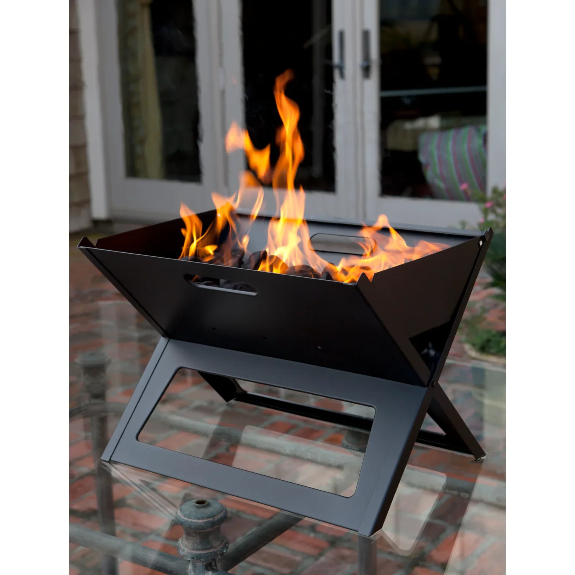 Well Traveled Living Notebook Portable Charcoal Grill - Image 3
